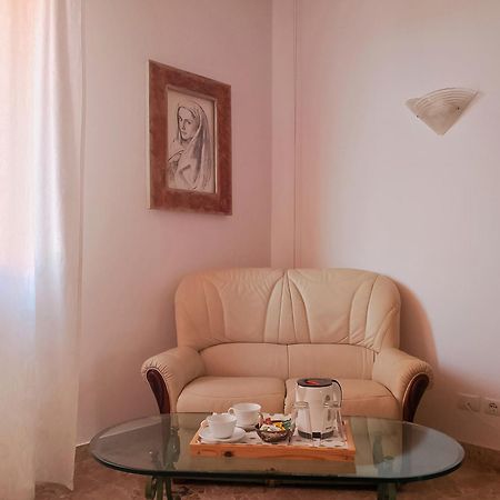 Sleep&Go - Appartamento Firenze Bagian luar foto
